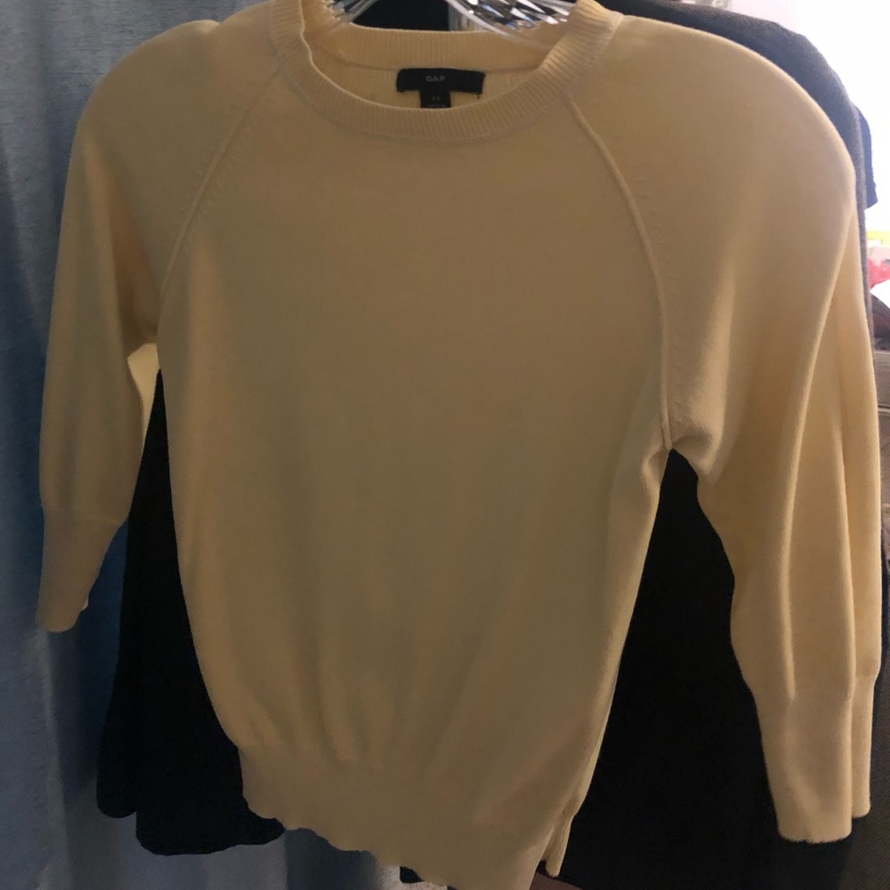 Yellow 3/4 sleeve sweater